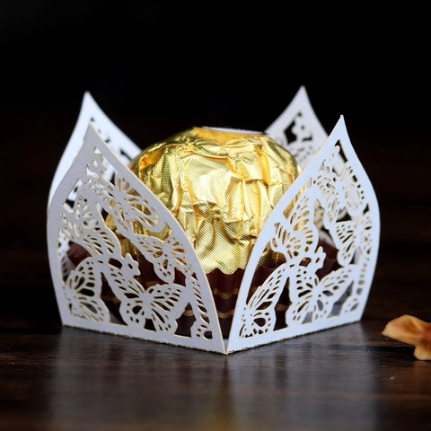 Laser Cut Butterfly Chocolate Wrapper Pearlescent Paper Candy Box For Wedding Party Favor Table Decoration