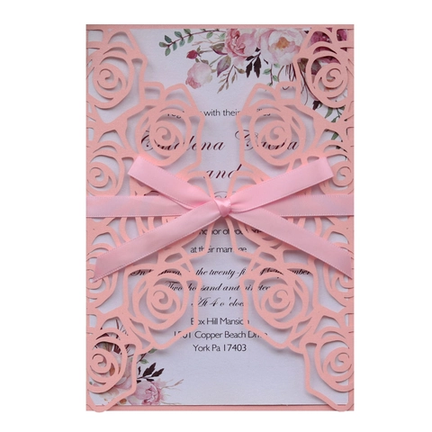Laser Geschnittene Hochzeitskarten Elegantes Hohles Rosendesign Perlmuttpapier Einladungskarten Mit Schleife Für Verlobungsfeier