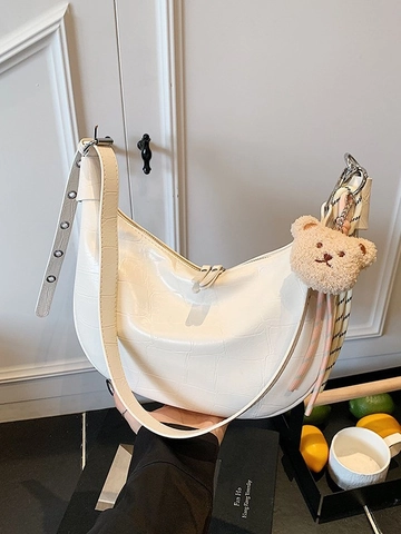 Bolso Bandolera de Media Luna de Cuero PU con Patrón de Cocodrilo para Mujer Bolso de Hombro de Moda con Llavero de Oso