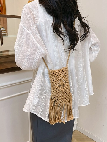 Bohemian Hand Woven Straw Crossbody Bag For Women Tassel Small Phone Purse Summer Beach Vacation Shoulder Messenger Bag