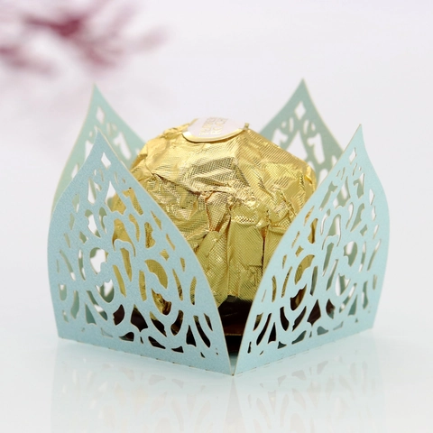 Involucri per Cioccolato Traforati Taglio Laser Carta Perlata Scatola di Caramelle Vassoio per Matrimonio Compleanno Festa Fidanzamento Decorazione