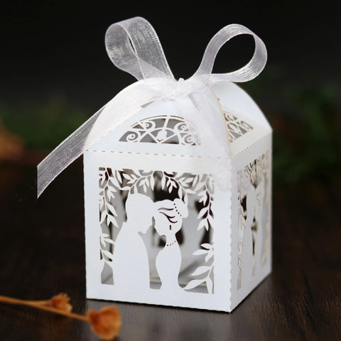Laser Cut Wedding Favor Candy Boxes Hollow Out Bride Groom Pearlescent Paper Gift Box With Ribbon For Party Decoration