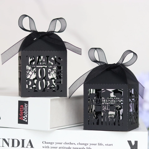 Boîte à Bonbons Classe De 2026 Découpe Laser Boîte Cadeau En Papier Noir Avec Ruban Pour Fête De Remise Des Diplômes