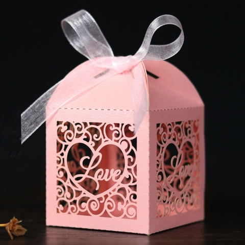 Laser Cut Heart Love Pearl Paper Candy Favor Box For Wedding Party Valentine Gift Packaging Decoration Ribbon Folding Box
