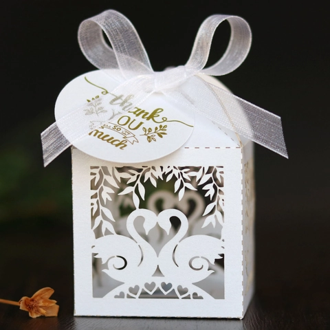 Schwan Lasergeschnittene Süßigkeitenbox Perlmuttpapier Hohl Herz Geschenkbox Mit Schleife Und Anhänger Hochzeit Party Deko