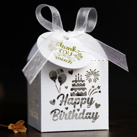 Lasergeschnittene Happy Birthday Süßigkeitenbox Hohle Perlpapier Geschenkbox Mit Band Für Geburtstag Hochzeit Party Favor