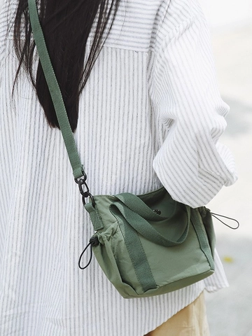 Women Niche Design Minimalist Nylon Shoulder Bag Lightweight Handbag Korean Ins Trend Messenger Bag With Drawstring Side Pockets