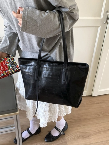 Sac Fourre-tout pour Femme en Cuir PU avec Motif Crocodile Grande Capacité Sac à Épaule Minimaliste Avec Charme d'Ours en Peluche