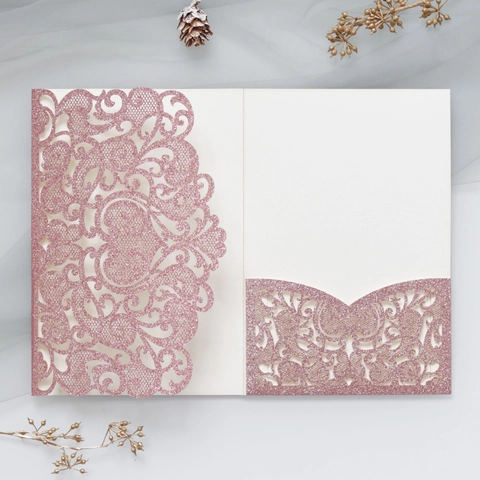 Eleganti Inviti Matrimonio Intagliati a Laser Carta Speciale Glitter Pizzo Svuotato Carte di Invito Con Buste e Interni