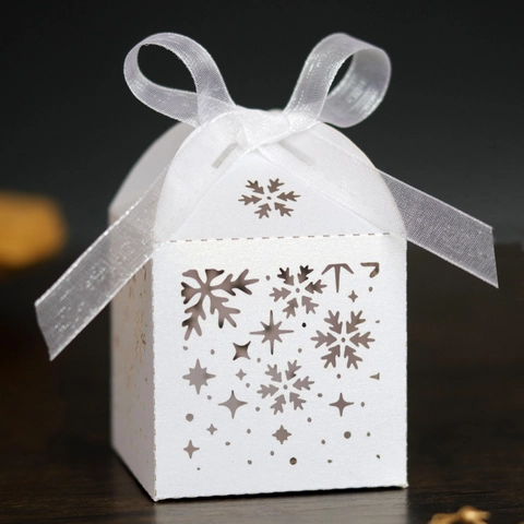 Schneeflocke Laserschnitt Süßigkeitenbox Perlpapier Party Geschenkbox Mit Band Für Hochzeit Weihnachten Geschenkverpackung