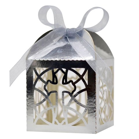 Laser Cut Cross Hollow Candy Boxes With Ribbon Pearl Paper Reflective Mirror Silver Gold Favor Box For Wedding Baptism Party