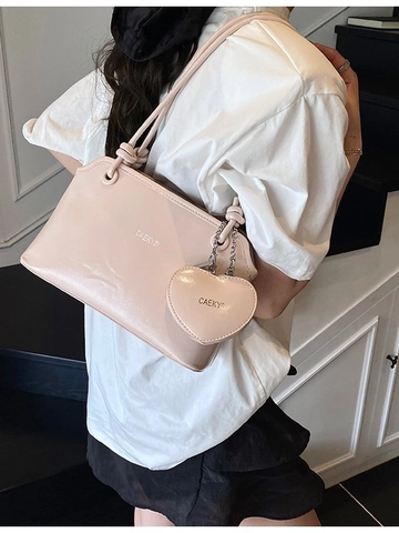 Sac Seau Minimaliste en Cuir PU pour Femmes Avec Pendentif Coeur Sac à Épaule Sangle Nouée Couleur Unie Sac à Main Navetteur