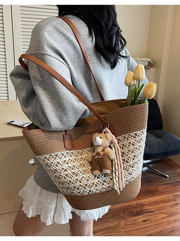 Sac Cabas en Paille Tissée pour Femmes Vacances à la Plage Grande Capacité Sac à Épaule Ajouré Avec Pendentif Ours en Peluche