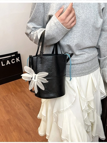 Women Minimalist PU Leather Bucket Bag With Flower Charm Small Crossbody Handbag For Daily Commuting Office Fashion