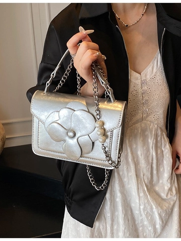 Women's 3D Flower Shoulder Bag Elegant Pearl Chain Crossbody Bag Sweet PU Leather Small Square Handbag Mori Style Bag