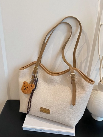 Sac Tote pour Femmes Grande Capacité Cuir PU Motif Litchi Sac à Épaule Décontracté Banlieue Vintage Sac à Main Avec Pendentif Ours