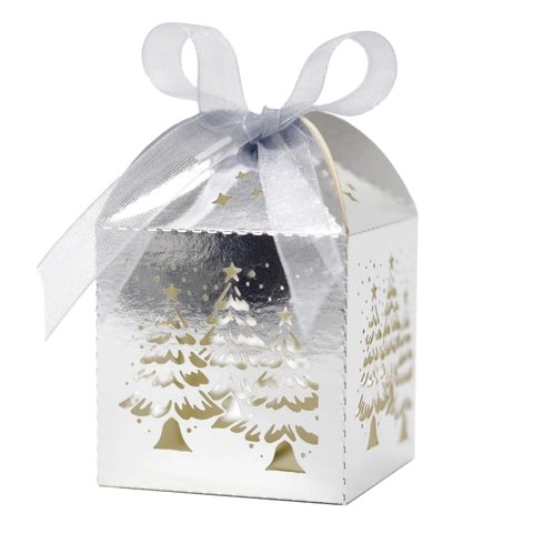 Laser Cut Hollow Christmas Tree Candy Box With Ribbon Bow White Gold Red Green Xmas Party Favor Gift Packaging Box