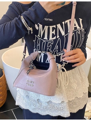 Sac à Main Mode pour Femmes Motif Crocodile en Cuir PU Sac Bandoulière Avec Pendentif en Métal Petit Sac Dumpling
