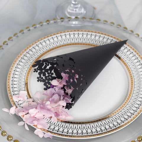 Coni per Coriandoli in Carta Intagliata al Laser a Fiori per Decorazioni Matrimonio Fai da Te per Lancio Petali Festa Sposa