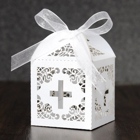 Laserschnitt Kreuz Hohl Hochzeit Bonbonschachteln Weiß Elfenbein Perlmuttpapier Geschenkbox Für Taufe Kommunion Party