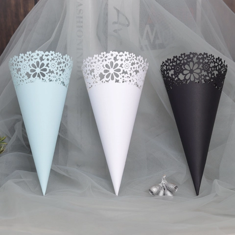Laser Cut Floral Hollow Wedding Confetti Cones Cardboard Paper Flower Petal Cones For Marriage Party Celebration Decoration