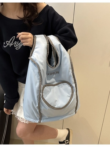 Sac à Dos Matelassé Cœur pour Femmes Mode Broderie Lettres Grande Capacité Sac Seau Léger Voyage Quotidien Décontracté