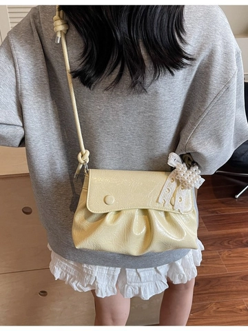 Fashion Women PU Leather Pleated Crossbody Bag Solid Color Underarm Bag With Pearl Heart Charm Large Capacity Square Bag