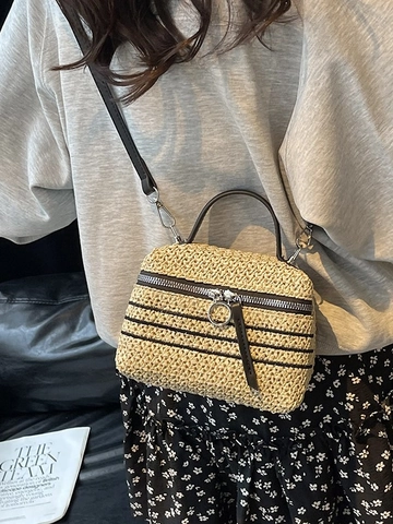 Handmade Woven Straw Crossbody Bag For Women Striped Box Shaped Summer Vacation Beach Shoulder Bag Minimalist Handbag