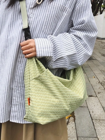Sac Bandoulière en Nylon à Carreaux Grande Capacité Pour Femmes Sangle Réglable Décontracté Sac d'Épaule Dumpling Hobo