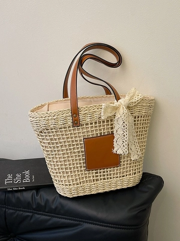 Sac Fourre-tout d'été en Paille Tressée pour Femmes Grande Capacité Sac à Bandoulière Avec Nœud en Dentelle et Patch en Cuir PU