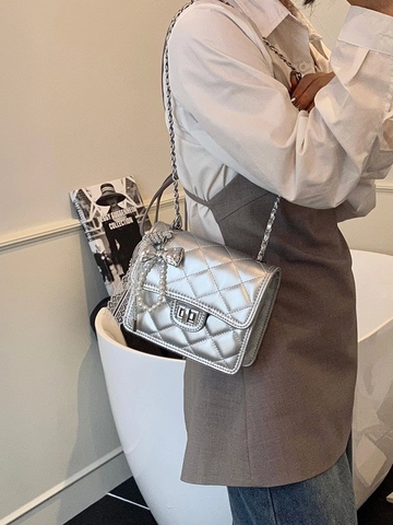 Sac Bandoulière Luxueux en Cuir PU Matelassé Avec Breloque Nœud en Perle Artificielle Chaîne Élégante Petit Sac Carré pour Femme