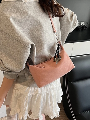 Nischen-Design Geraspelte Wildleder Unterarmtasche Für Damen Minimalistische Leinwand Umhängetasche Mit Herzanhänger Elegante Hobo Handtasche