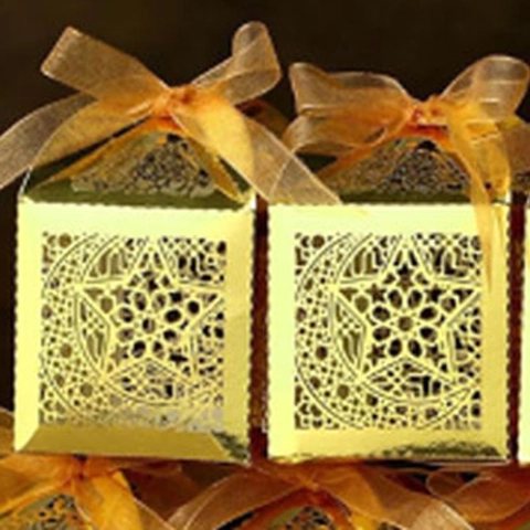 Scatola di Caramelle in Carta Tagliata al Laser Oro Moschea Islamica Stella Luna Scatola Regalo per Celebrazione Ramadan Eid