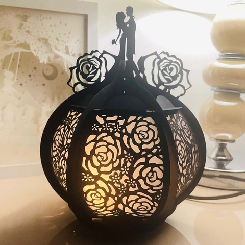 Lanterna di Carta Romantica con Rose Silhouette di Coppia Luce Decorativa per Matrimonio San Valentino Festa Casa