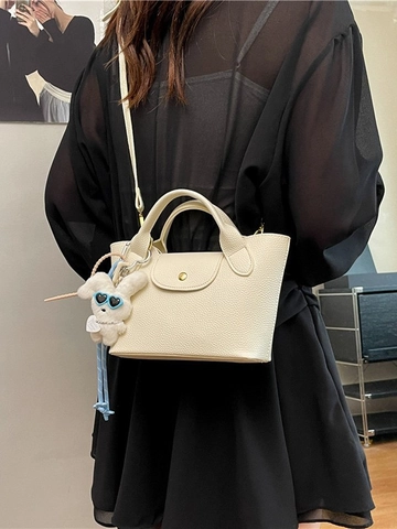 Damen Mini Tote Bag PU Leder Lychee Muster Umhängetasche Knödeltasche Mit Plüsch Kaninchen Anhänger Verstellbarem Riemen Alltagstasche