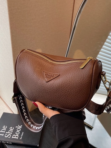 Fashion Women PU Lychee Grain Pillow Bag Wide Patterned Strap Trendy Commuter Small Crossbody Bag For Daily Use Handbag