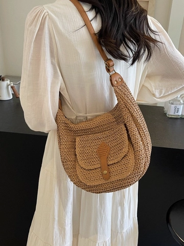 Women Large Woven Straw Crossbody Bag Summer Beach Vacation Shoulder Bag With Leather Strap Handwoven Dumpling Bag For Travel