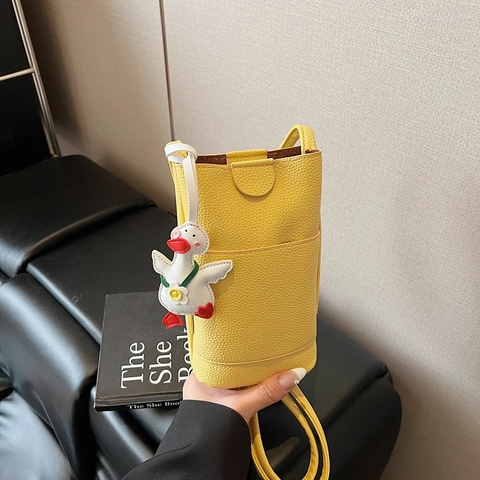 Borsa da Donna Mini in Pelle PU con Grana Lychee per Cellulare Tracolla Verticale Quadrata Piccola con Ciondolo a Papera
