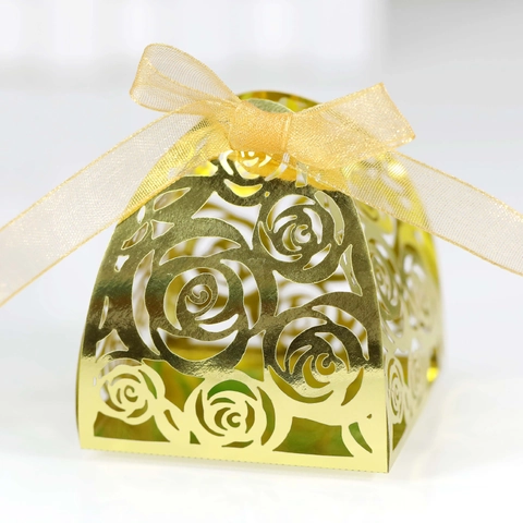 Lasergeschnitten Rose Süßigkeitenbox Hohl Papier Geschenkbox Mit Bandschleife Für Hochzeit Party Bankett Blumen Verpackung
