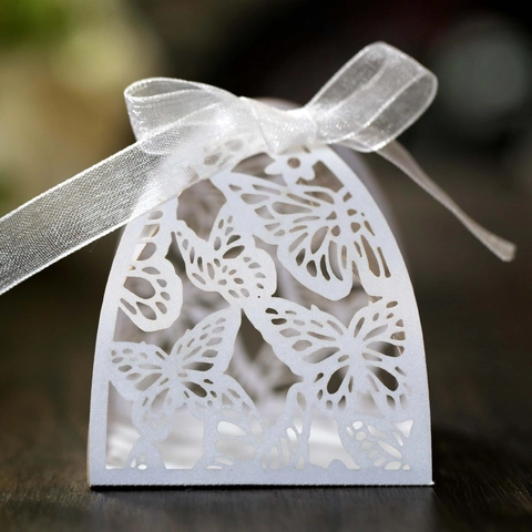 Elegant Laser Cut Butterfly Wedding Candy Box Pearl Paper Hollow Favor Box With Ribbon For Valentine Day Party Celebration