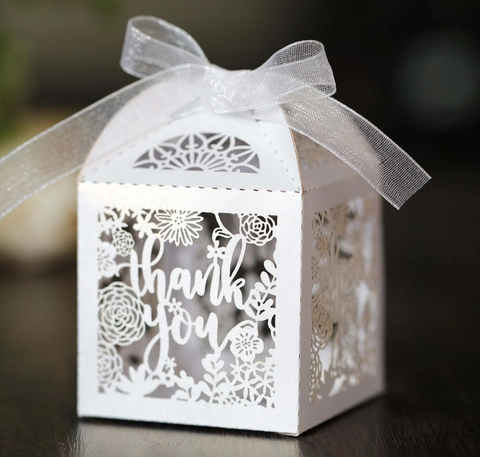 Elegante Scatola Regalo per Caramelle Intagliata al Laser Grazie Con Fiocco Motivo a Rosa Carta Perlata per Matrimonio Festa San Valentino