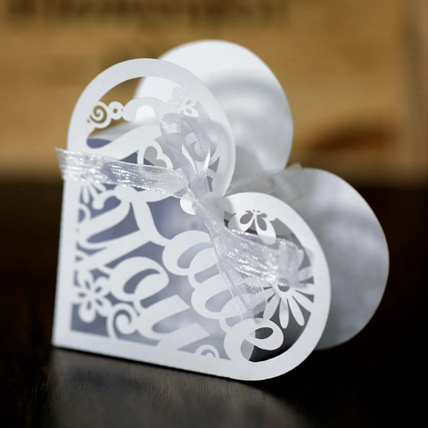 Laser Cut Heart Candy Box With Ribbon Love You Hollow Pearlescent Paper Gift Box For Wedding Valentine Party Favor