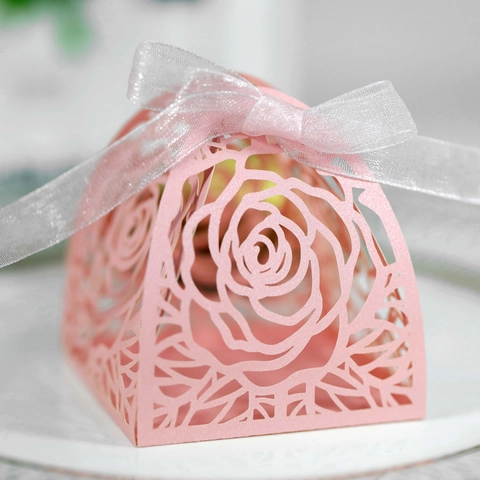 Laser Cut Rose Wedding Favor Boxes With Ribbon Elegant European Style Paper Candy Gift Boxes For Party Reception Table Decor
