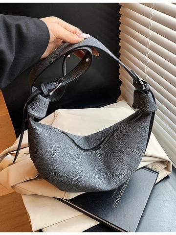 Damen PU Umhängetasche Große Kapazität Gesteppte Crescent Dumpling Tasche Mit Verstellbarem Riemen Casual Commuter Tasche