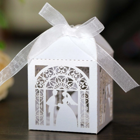 Scatola Per Caramelle Nuziale Taglio Laser Sposa E Sposo Romantica Scatola Regalo In Carta Perlata Con Nastro