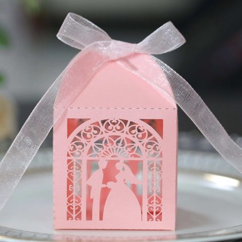 Scatola Per Caramelle Nuziale Taglio Laser Sposa E Sposo Romantica Scatola Regalo In Carta Perlata Con Nastro