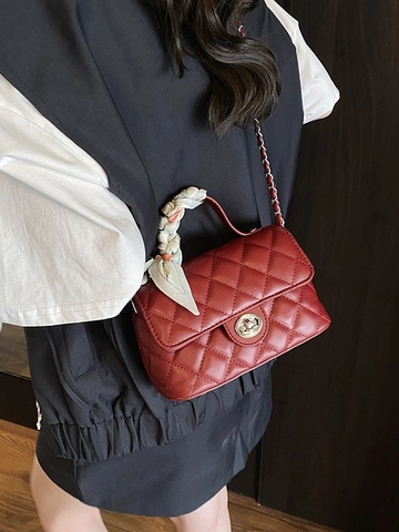 Moda Donna Trapuntata Piccola Borsa Quadrata in Pelle PU Tracolla a Catena Con Decorazione Manico in Sciarpa di Seta