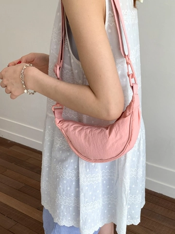 Bolso Bandolera Ligero de Nailon para Mujer Simple Casual Media Luna Bolso de Hombro con Correa Ajustable Color Sólido