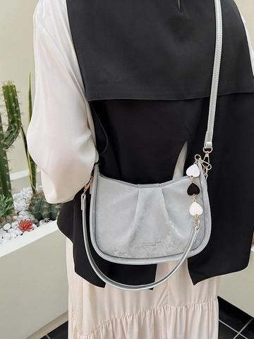 Fashion Women Pleated Bucket Bag PU Leather Heart Charms Shoulder Crossbody Bag Cream Yellow Purple Silver Black Versatile Handbag