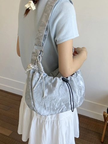 Women Large Capacity Pleated Crossbody Bag PU Leather Drawstring Hobo Bag Commute School Daily Shoulder Bag Charm Decor